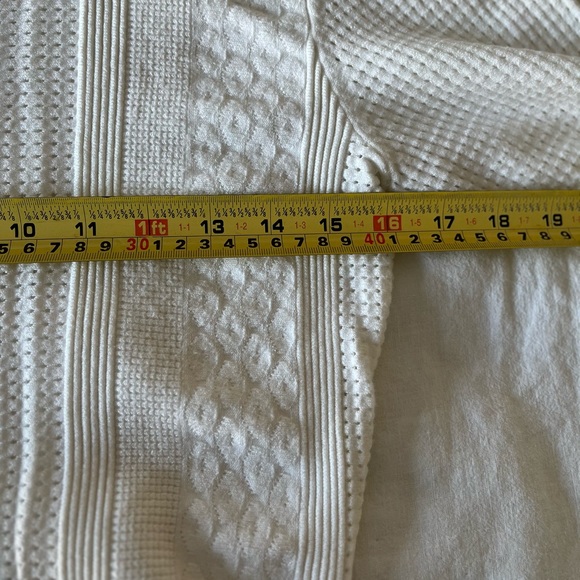 RW&CO Off White Sweater - Picture 6 of 7